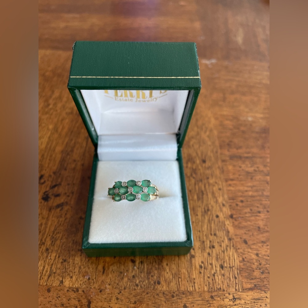 Emerald and diamond ring